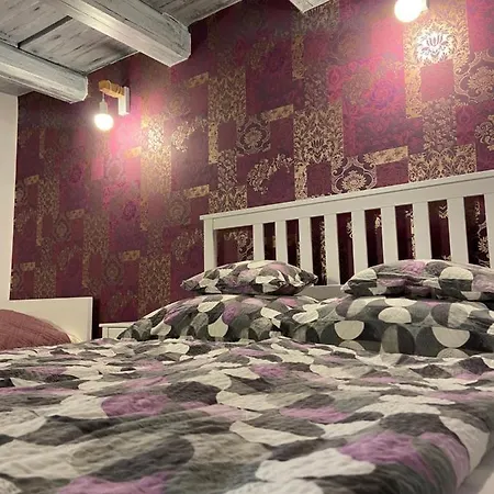 Centrum Vendeghaz Guest house