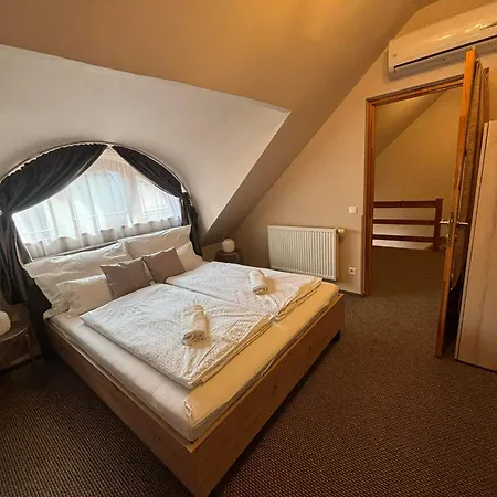Centrum Vendeghaz Guest house Tihany