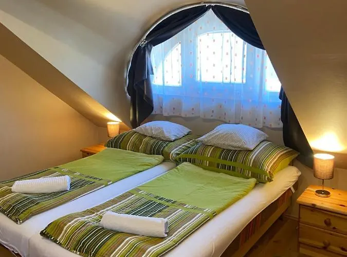 Centrum Vendeghaz Pensjonat 3*